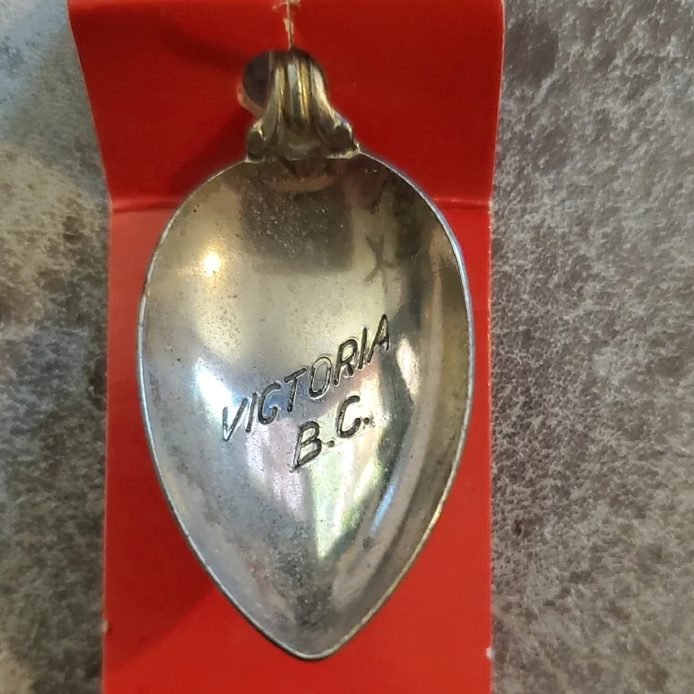 Victoria Canada Souvenir Spoon - Silver
